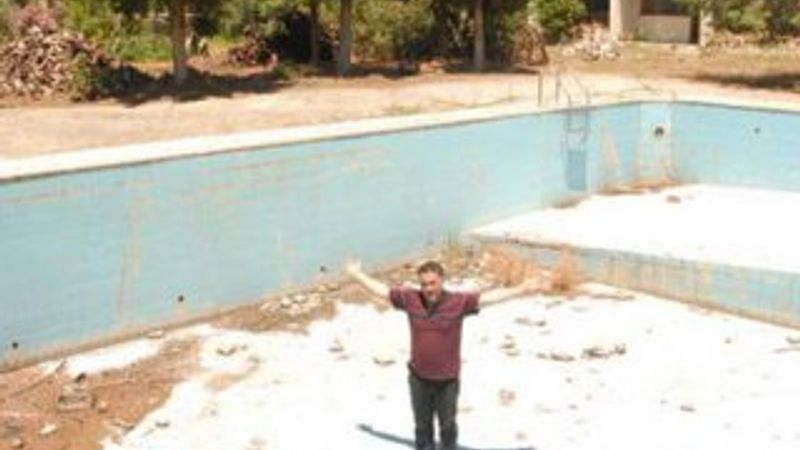 Denizli'deki lüks otel ineklere barınak oldu