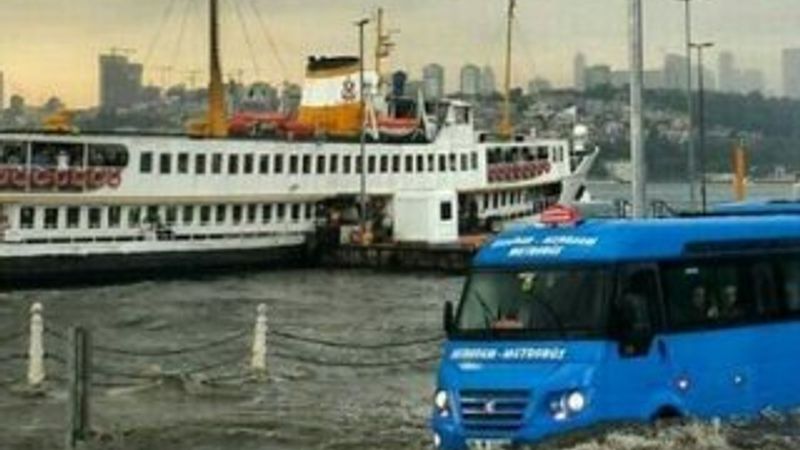 İstanbul Valisi Mutlu'dan sağanak sonrası Üsküdar geyiği