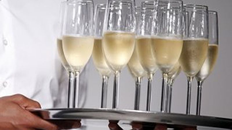 İspanya alkol yasaklarını genişletiyor