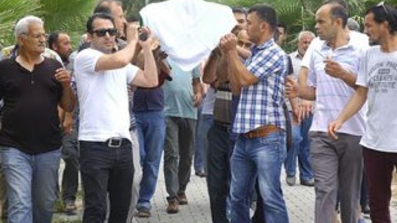 Atilla Taş'ın annesi hayatını kaybetti