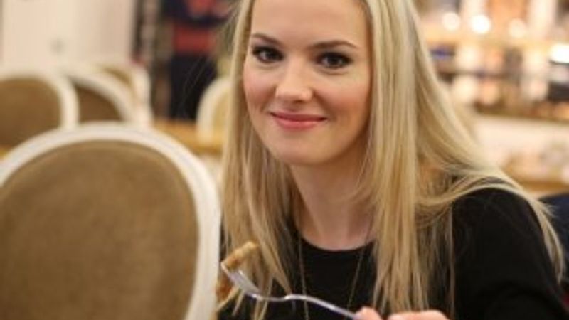 Şebnem Alman marşını söylemeyen Mesut'a kızdı