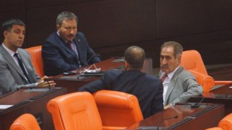 Merkez Parti Meclis'te grup kurmak istiyor