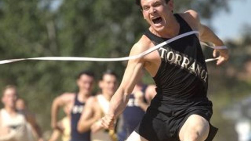 Jolie'nin Unbroken filminden Tükçe altyazılı fragman İZLE