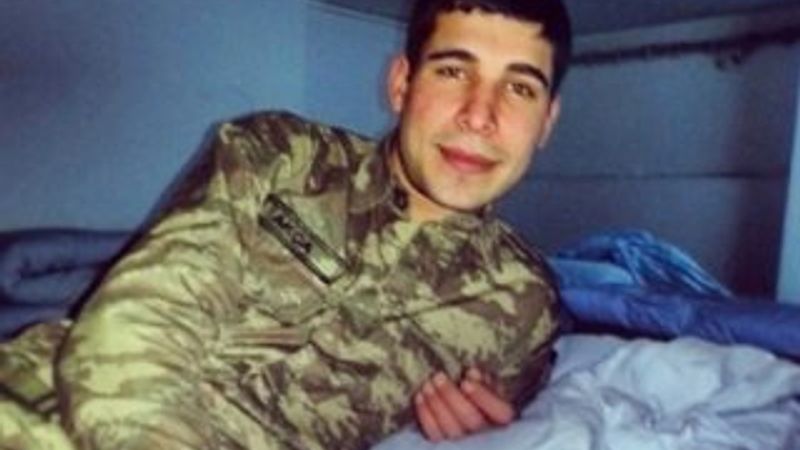 Edirne'de bir asker kendisini astı