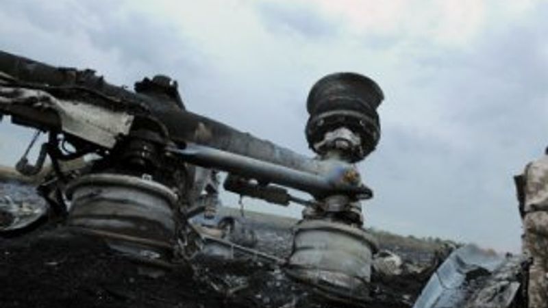 Malezya uçağının çakılma anı İZLE