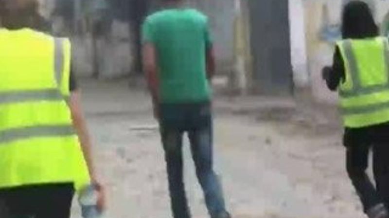 Gazze’de ailesini arayan genci keskin nişancılar vurdu