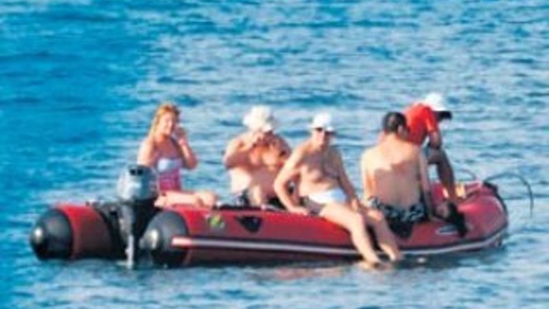 84'lük delikanlı Rahmi Koç tatilde