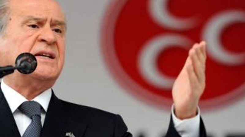 Bahçeli kaybedişin faturasını anketçilere kesti