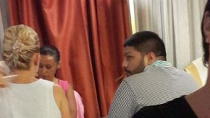 Kibariye'nin eşi sarışın bir kadınla görüntülendi