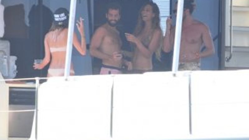 Oğulcan aşk acısını çabuk atlattı