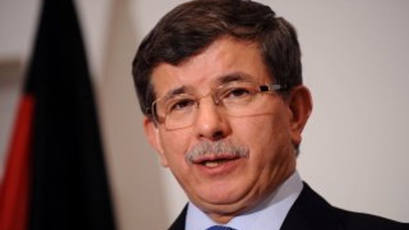 Davutoğlu Sayın Başbakanım diye karşılandı