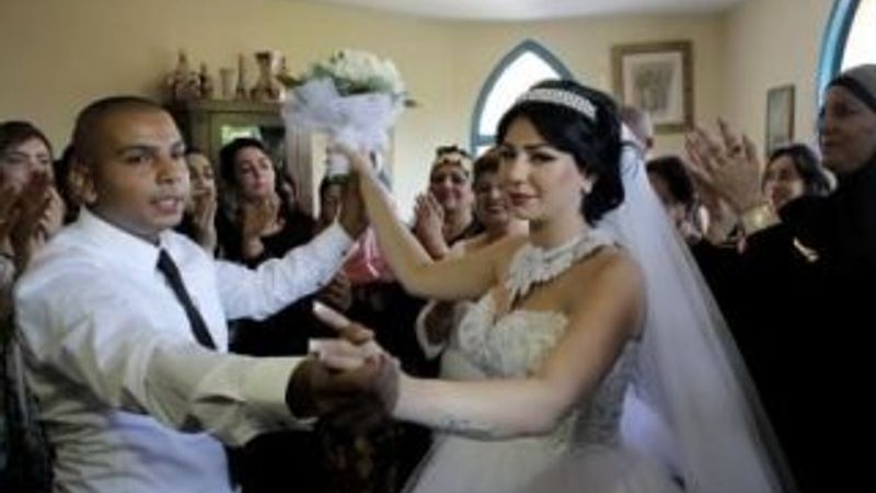 İsrailli kız ile Filistinli genç dünyaevine girdi