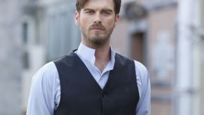 Kıvanç Tatlıtuğ otel yaptırıyor