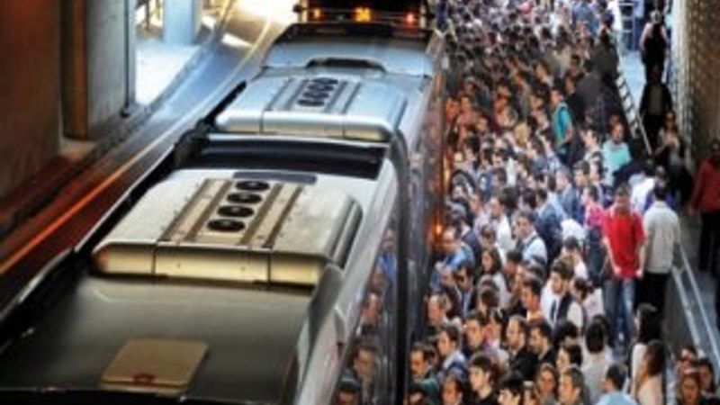 Toplu taşıma kullananlar daha zayıf