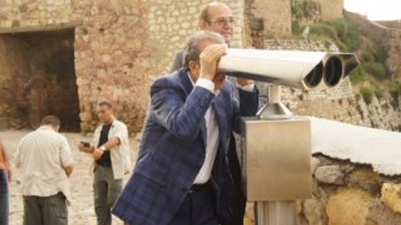 Eker: Heykel dikmek provokatif bir eylem