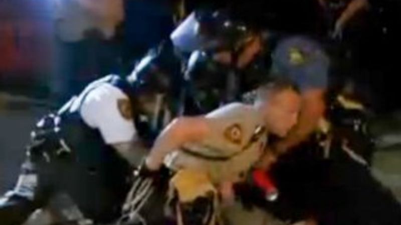 AA muhabirini ölümle tehdit eden ABD polisi açığa alındı