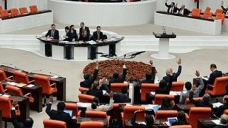 AK Parti'nin çalışma programı belli oluyor