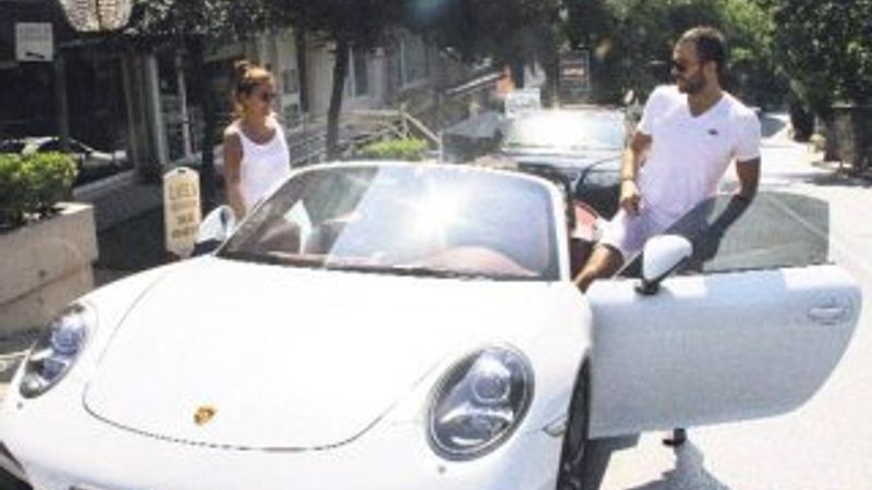 Demet Akalın: Kıskançlıktan ölenler var