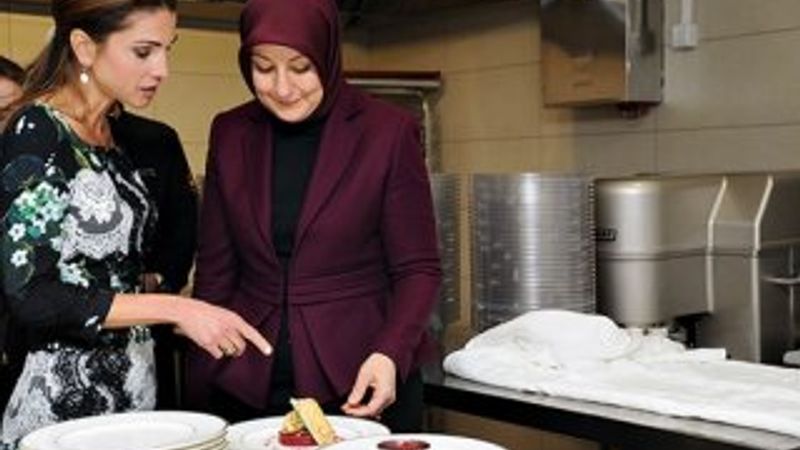 Ertuğrul Özkök'ten Hayrünnisa Gül'e övgüler