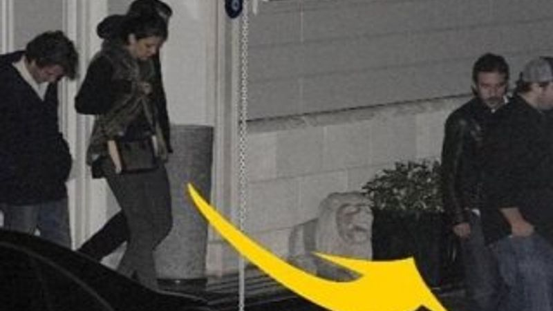 Şahan Gökbakar sevgilisini denizden kaçırdı