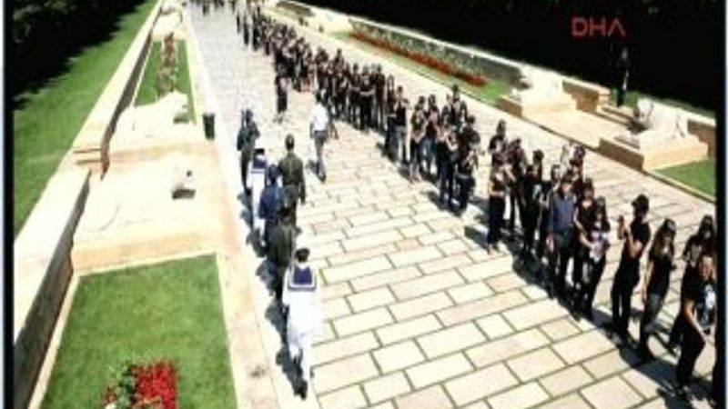 Anıtkabir'de rekor denemesi İZLE