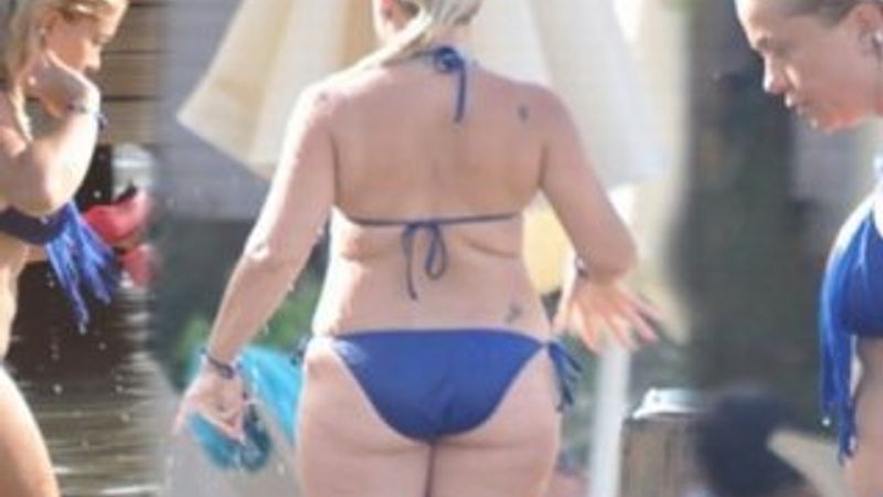 Yeliz Yeşilmen tatilde İZLE