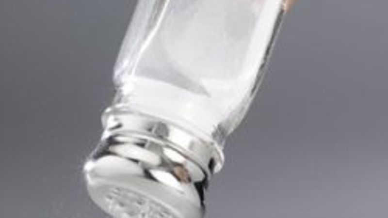 Tuz kullanırken elinizi korkak alıştırın