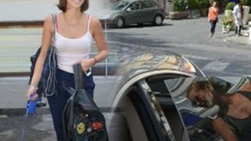 Zehra annesinin izinde