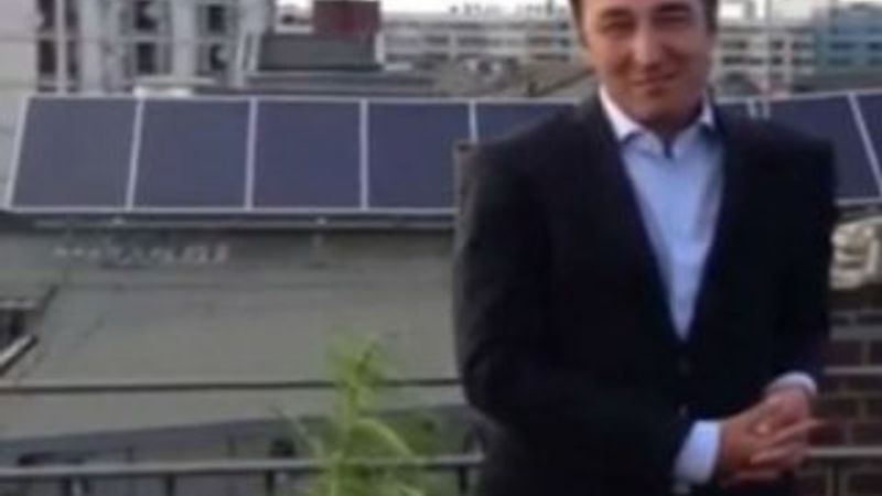 Türk vekil Cem Özdemir fena yakalandı