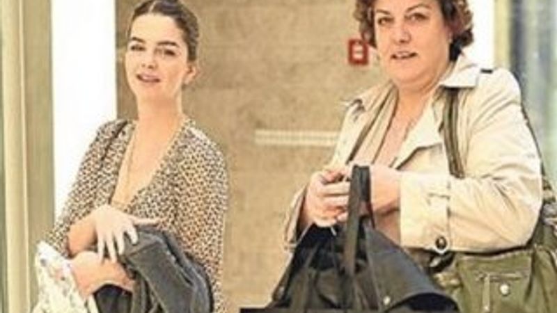 Pelin Karahan annesine ev aldı