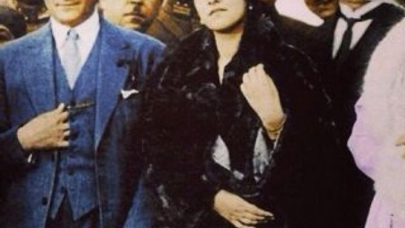 Gonca Vuslateri'nin Latife Hanım'a olan benzerliği