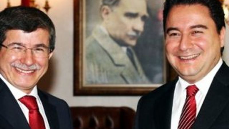 Ekonomiden sorumlu bakan Babacan olacak