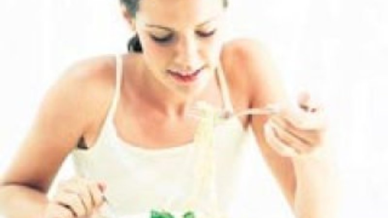 Az haşlanmış makarnayla zayıflayın