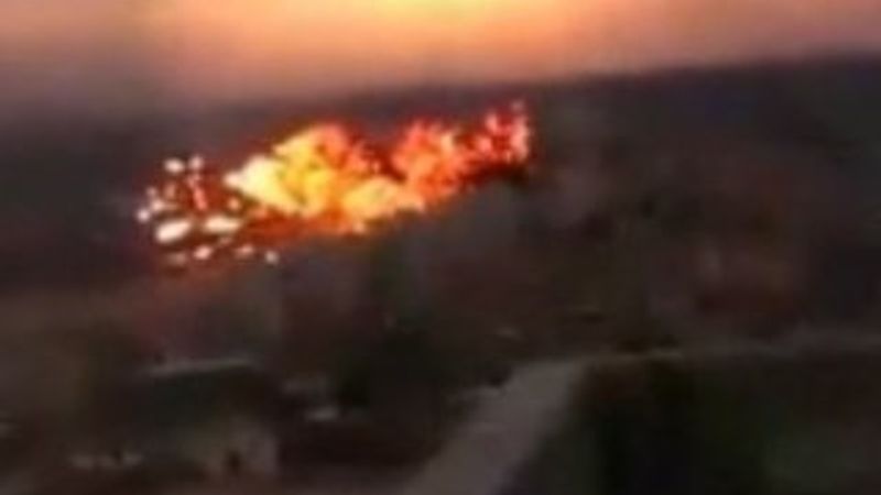 Libya'da evin üzerine savaş uçağı düştü