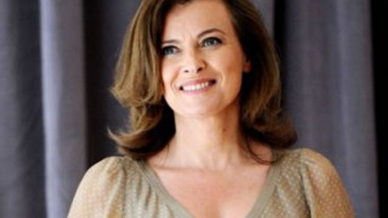 Hollande'ın sırlarını eski sevgilisi ifşa etti