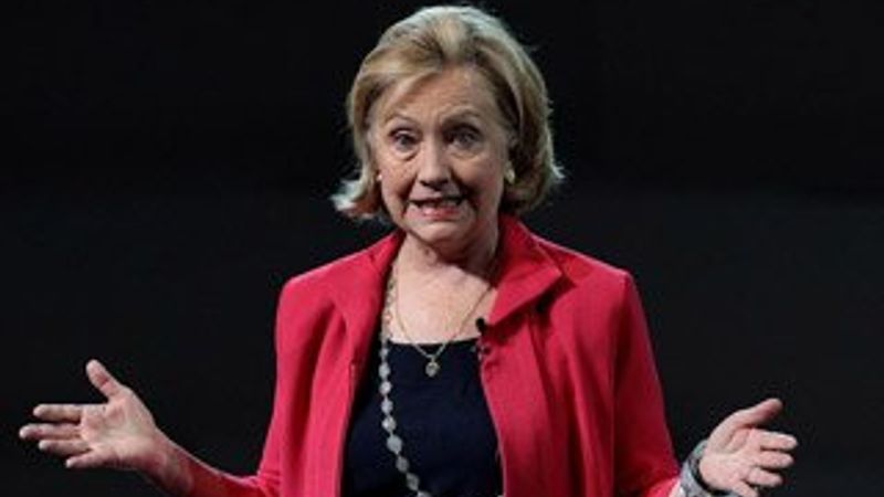 Hillary Clinton başkanlık için göz kırptı