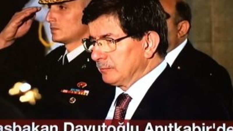 Başbakan Ahmet Davutoğlu Anıtkabir'i ziyaret etti İZLE