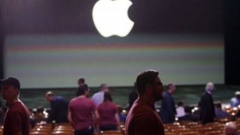 Yeni iPhone büyük bir etkinlikle tanıtıldı