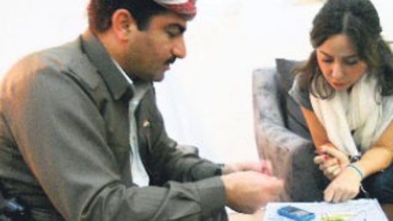 Aslı Aydıntaşbaş peşmerge cephesinde