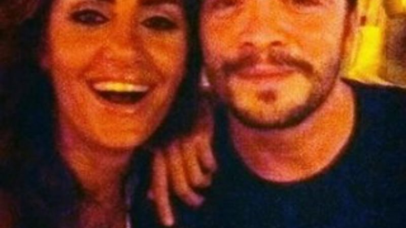 Ahmet Kural sevgilisi Naz Çekem'in parmağını kırdı