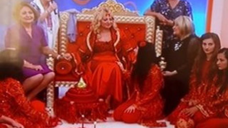 Zahide Yetiş'in kına gecesi İZLE