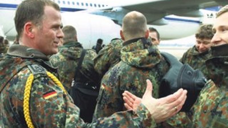 Almanya Kuzey Irak'a asker yolluyor