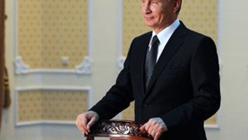 Yatsenyuk: Putin Sovyetler'i yeniden kurmak istiyor