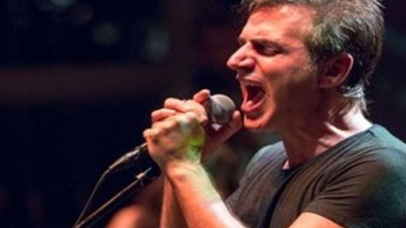 Teoman arkadaşını dövdü