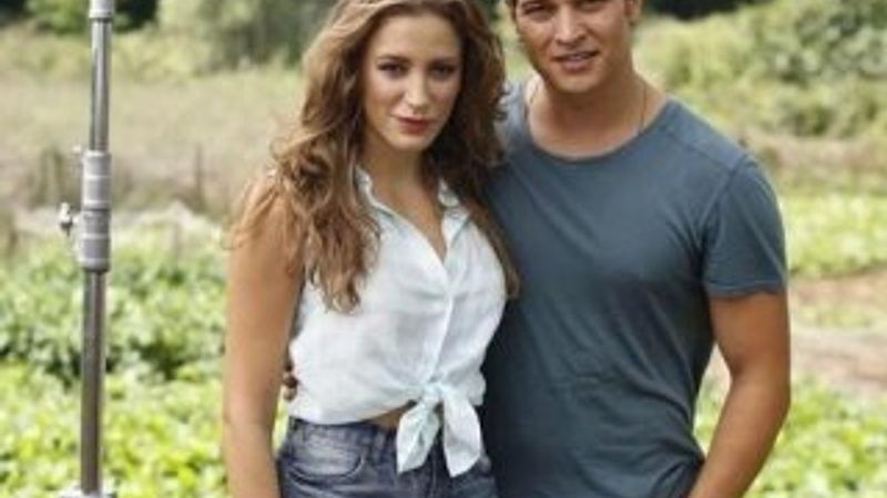 Serenay Sarıkaya'dan Çağatay Ulusoy açıklaması