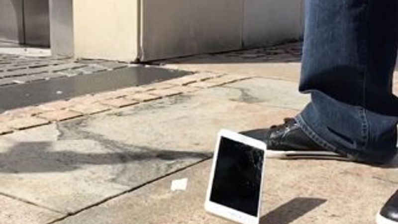 iPhone 6 düşme testini geçemedi