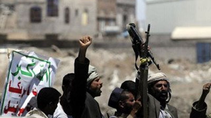 Yemen'de Husiler hükümet binalarından çekildi