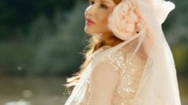 Nişanlısı Deniz Seki'yi terk etti