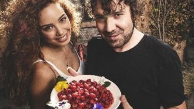 Azra Akın yine izlenmedi