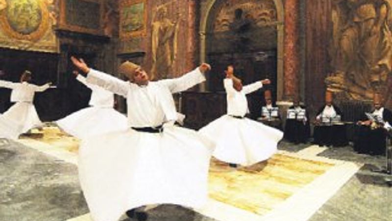 Vatikan Sarayı’nda Mevlevi ayini yapıldı